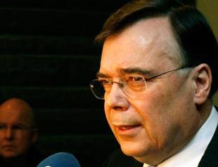 Iceland ex-PMs trial opens over banking crisis