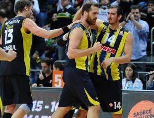 Fenerbahçe Ülker takes on Maccabi at home