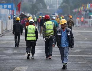 China says jobless rate lowest in years, but challenges persist