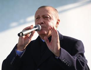 Erdoğan extends Christmas greetings