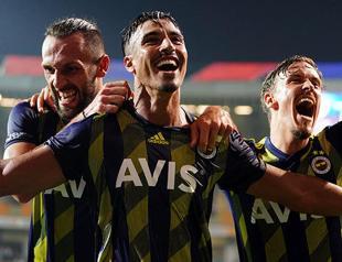 Fenerbahçe defeat Başakşehir 2-1