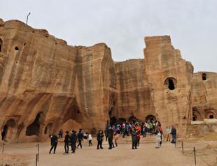 Ancient Dara captivates tourists