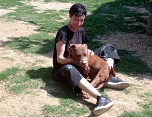 Celebrity’s sister lives with 165 dogs, five cats