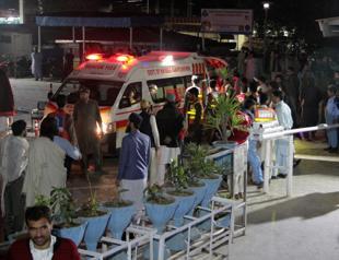 At least 13 killed in Afghanistan-Pakistan earthquake