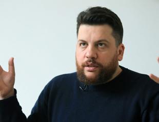 Navalny ally Leonid Volkov attacked outside home in Lithuania