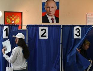 Protest call as Russian vote to confirm Putin wraps up