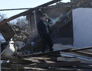 Ukraine strike on refinery left one dead, Russia says