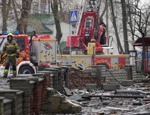 Explosions heard in centre of Ukraine capital Kiev