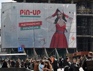 Under stress of war, gambling grips Ukrainian soldiers