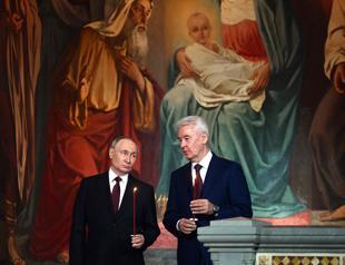 Putin prepares to begin another six-year term