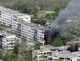 Russia ramps up Ukraine offensive ahead of arms boost