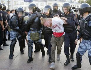 UN urges Russia to halt crackdown on journalists