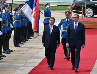 Chinas Xi welcomed with respect and love in Serbia