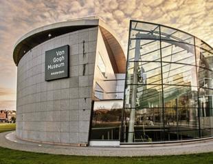 Visitors to Van Gogh Museum hit by fake ticket scam
