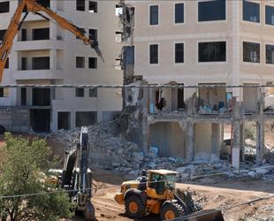 Israeli defense minister orders army to continue demolitions in Gaza