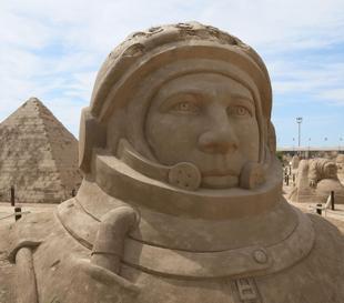 Sand sculpture festival starts in Antalya