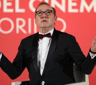 Kevin Spacey to fight UK court case