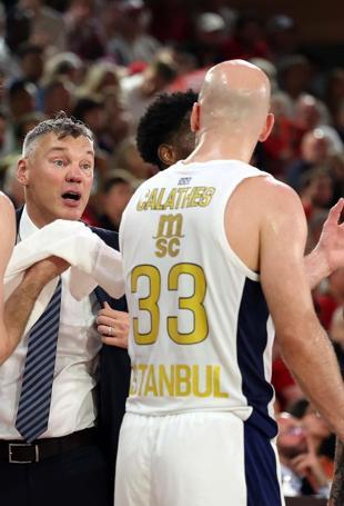 Fenerbahçe earns Euroleague Final Four spot