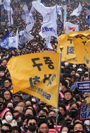 Seoul turns to foreign doctors as medical strike drags on