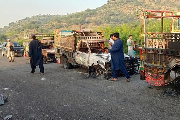 Gunmen kill 39 in coordinated attacks in southwest Pakistan
