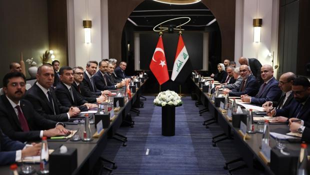 Türkiye nears 12-month oil pipeline deal with Iraq: Energy minister