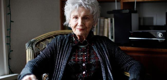 Nobel-winning author Munro dead at 92