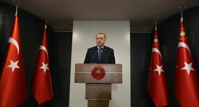Turkey imposes partial curfew for citizens under 20