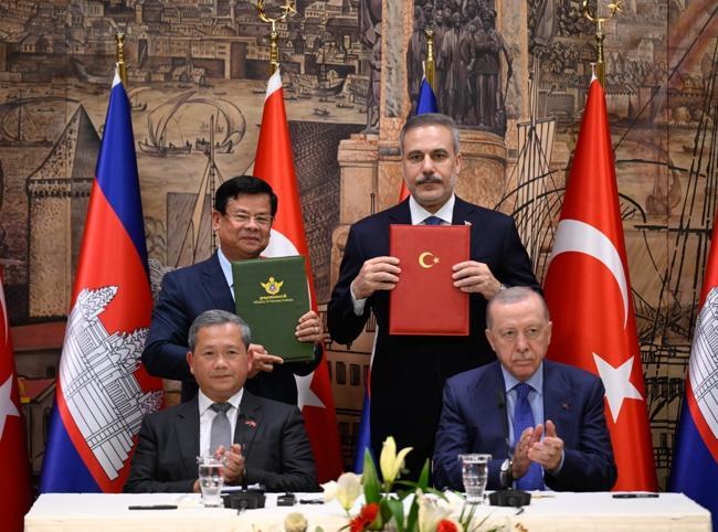 Türkiye, Cambodia sign military cooperation deal