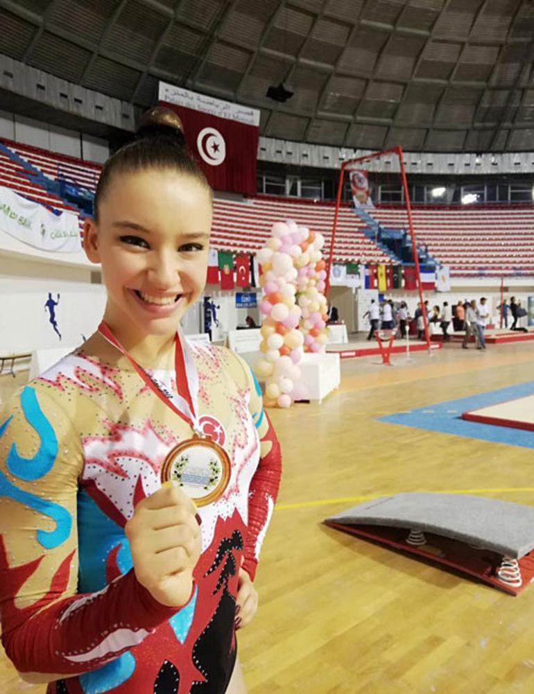 Turkish gymnast wins gold in Tunisia