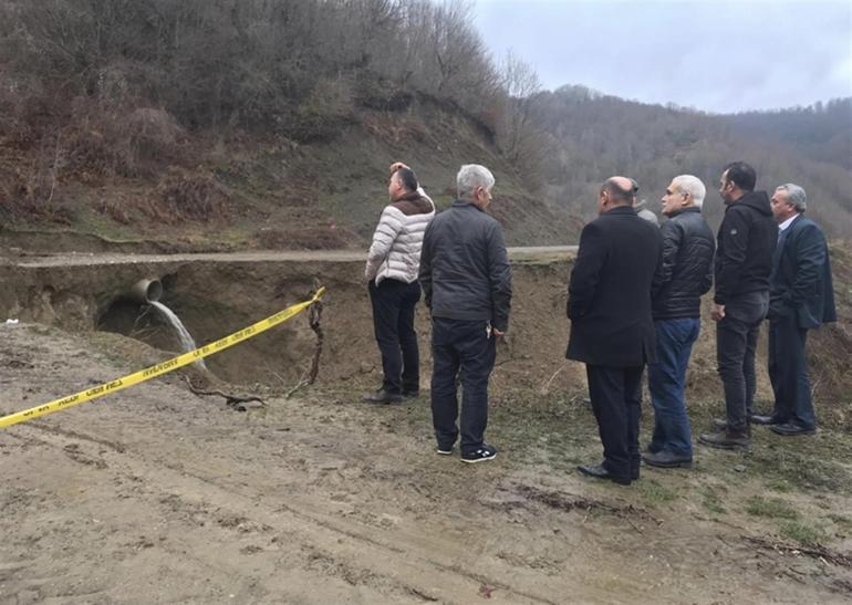 Heyelan K Y Yolunu Kapatt Son Dakika Haberler