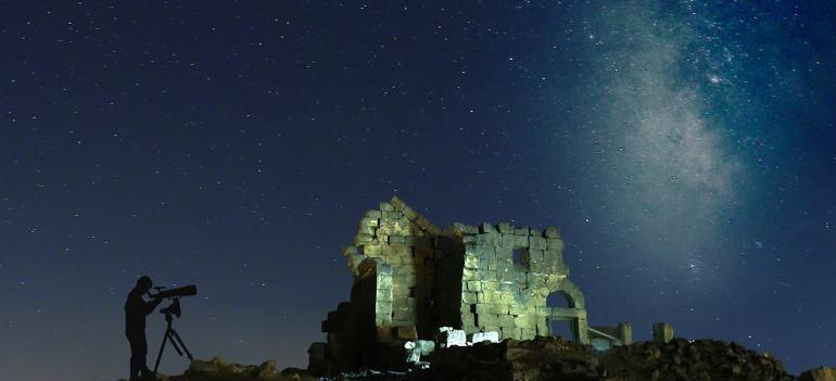 Intl sky observation event kicks off at ancient castle