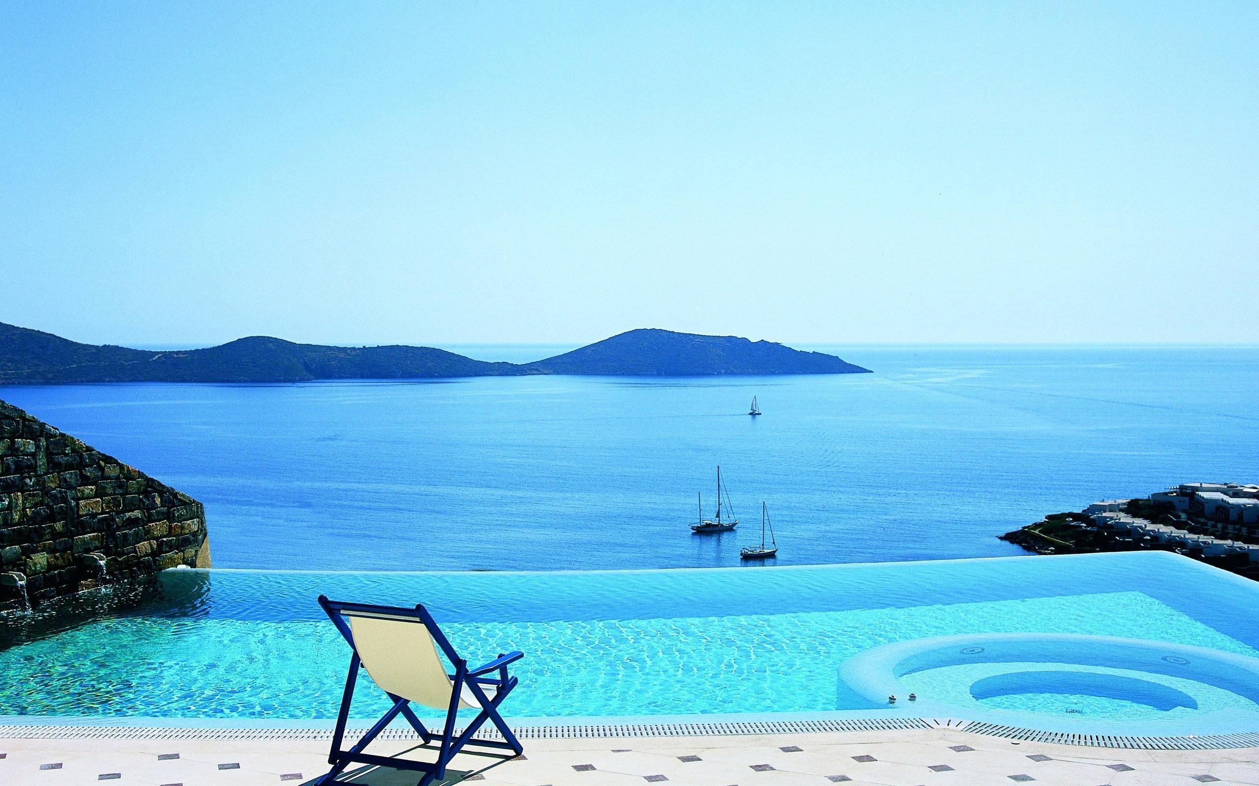 Ελληνικά Νησιά: Πώς να πάτε εκεί, πού να μείνετε;