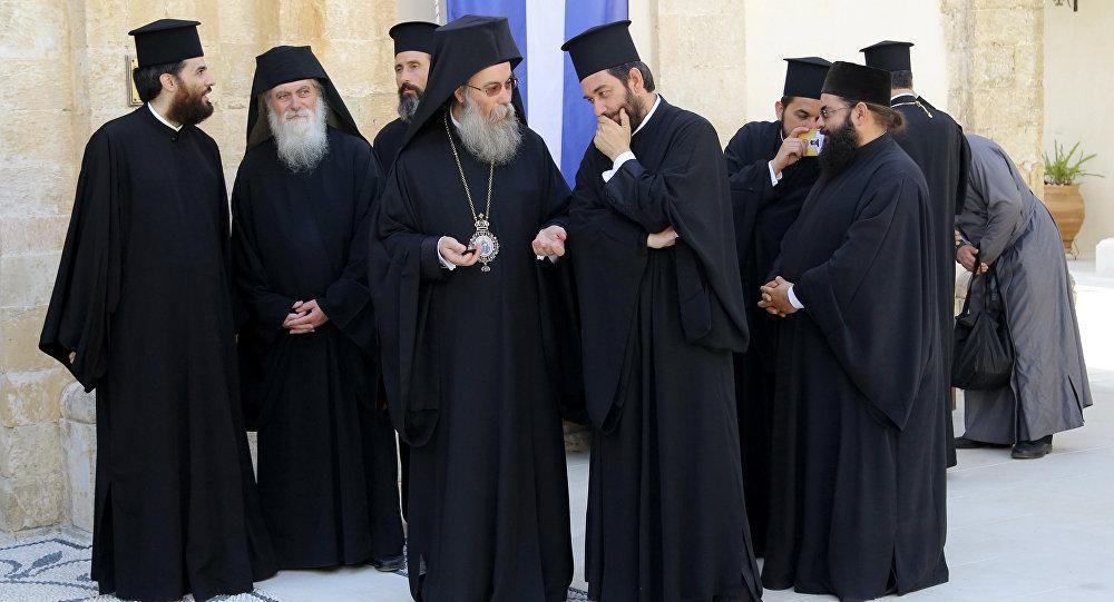 Στην Ελλάδα υπάρχουν περισσότεροι ιερείς παρά γιατροί