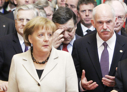 EU pushes Greece to axe 200,000 jobs