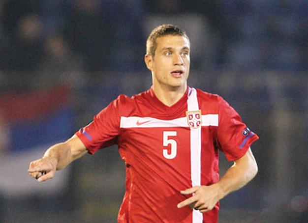 Stankovic, Vidic to quit Serbia team