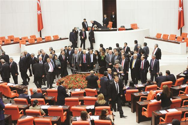 Deputy parliament speaker denies using
