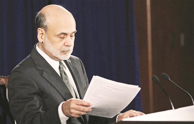 New risks worry Fed, no new action on table