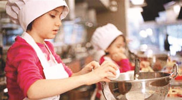 Little gourmets at work