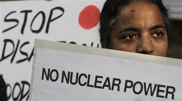 India, Pakistan exchange nuclear facilities lists