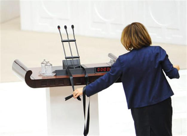 Turkey ratifies landmark accord to protect women