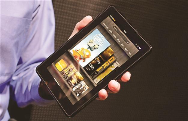 Amazon sells over one million Kindles