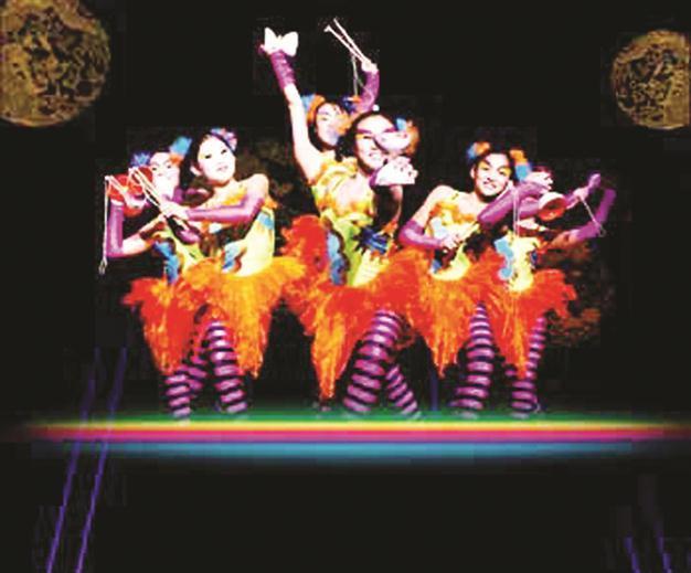 Chinese acrobats visit Bursa