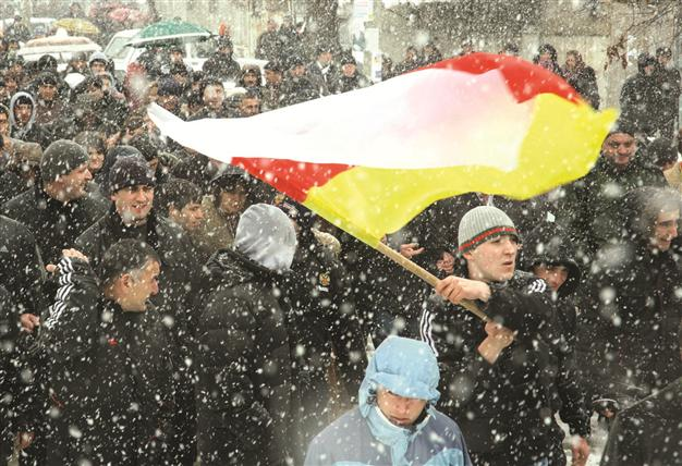 Unrest hits S Ossetia after polls
