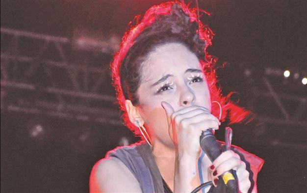 Yasemin Mori sings with Jazz Choir