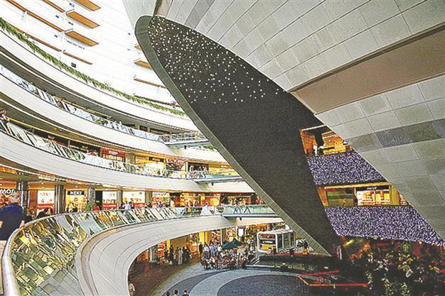 Company closings tell about slowing economy