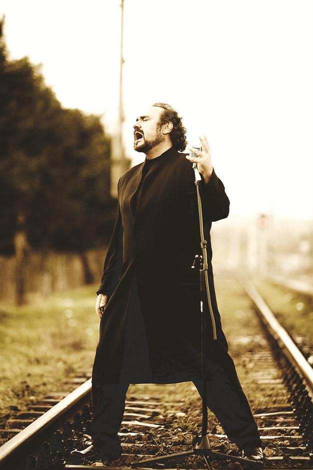 Three tenors together on Süreyya Stage