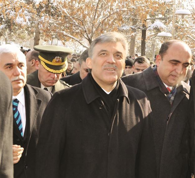 CHP presses Gül to veto tenure bill