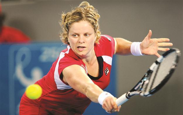 Clijsters suffers injury, Murray beats Baghdatis at Brisbane International
