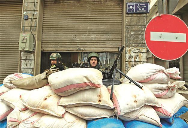 Syria leans on Russia as Moscow lowers support