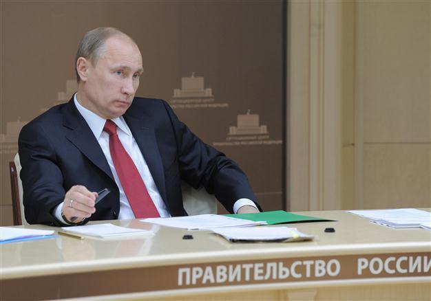 Putin vows to end police repression in Russia